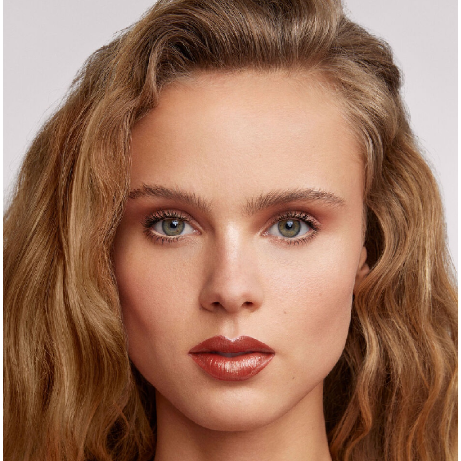 GOOD GIRL MAXI GLAZE (LABIAL EN BARRA)